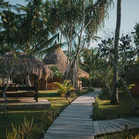Le Nusa Beach Club Nusa Lembongan  Exterior photo