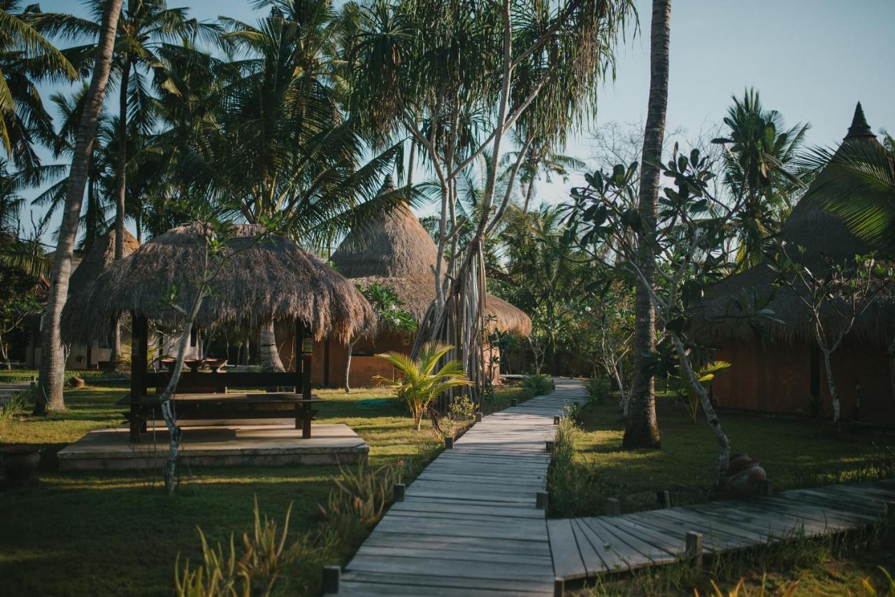 Le Nusa Beach Club Nusa Lembongan  Exterior photo